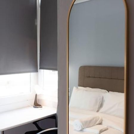 Appartement Όμορφο Στούντιο Στο Κέντρο Της Πόλης. à Larissa Extérieur photo
