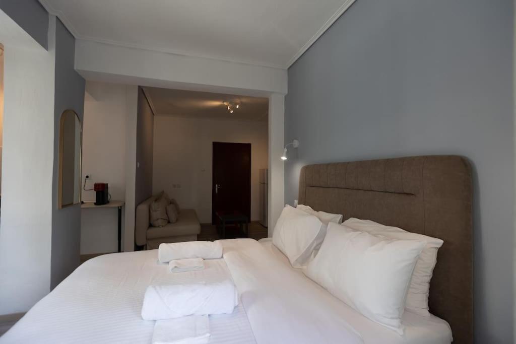 Appartement Όμορφο Στούντιο Στο Κέντρο Της Πόλης. à Larissa Extérieur photo