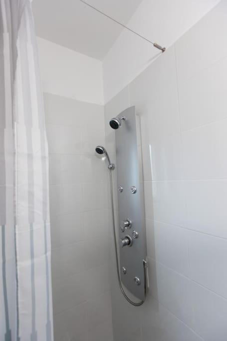 Appartement Όμορφο Στούντιο Στο Κέντρο Της Πόλης. à Larissa Extérieur photo